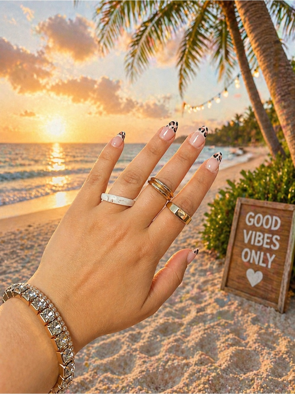 Elegant Gold and White Ring Set
